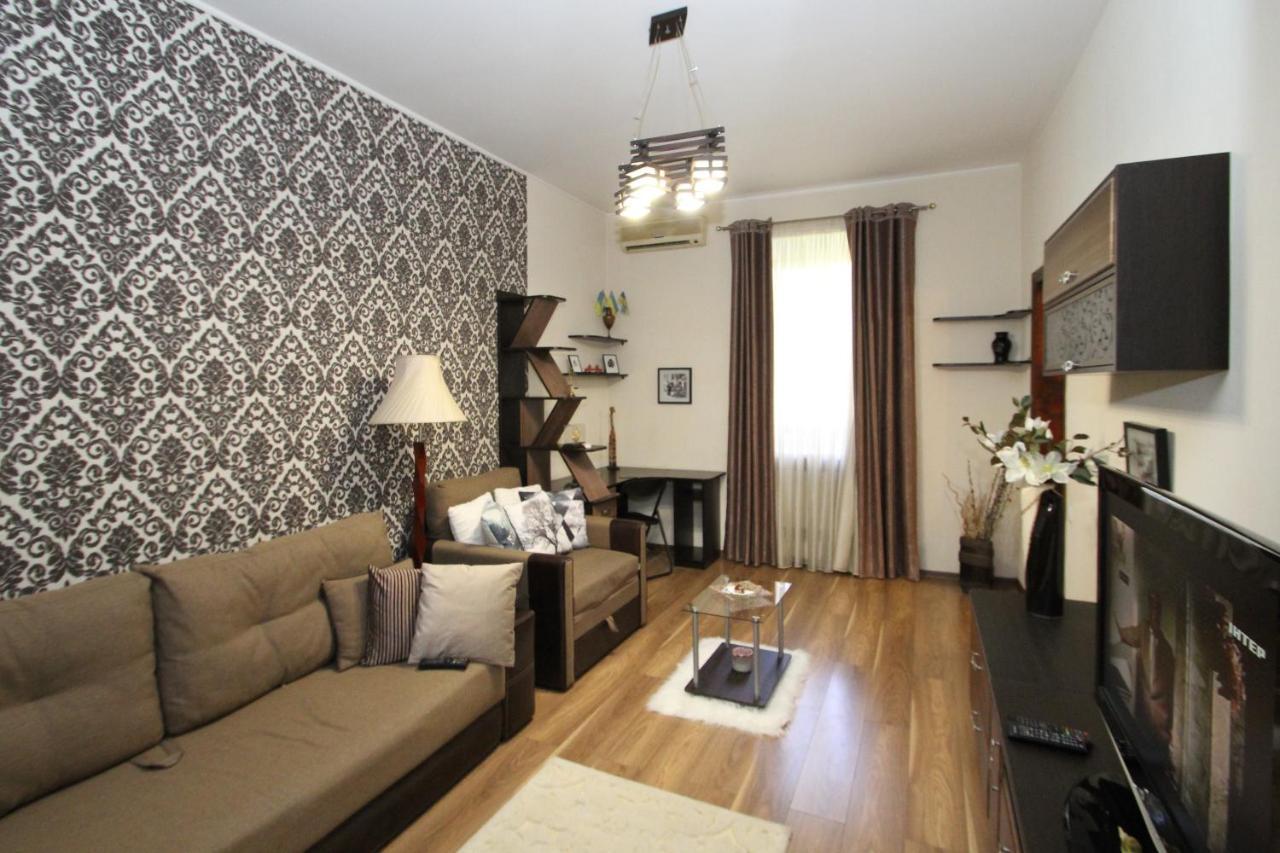 Cozy Apartment on Yevreiska Street Odessa Exterior foto